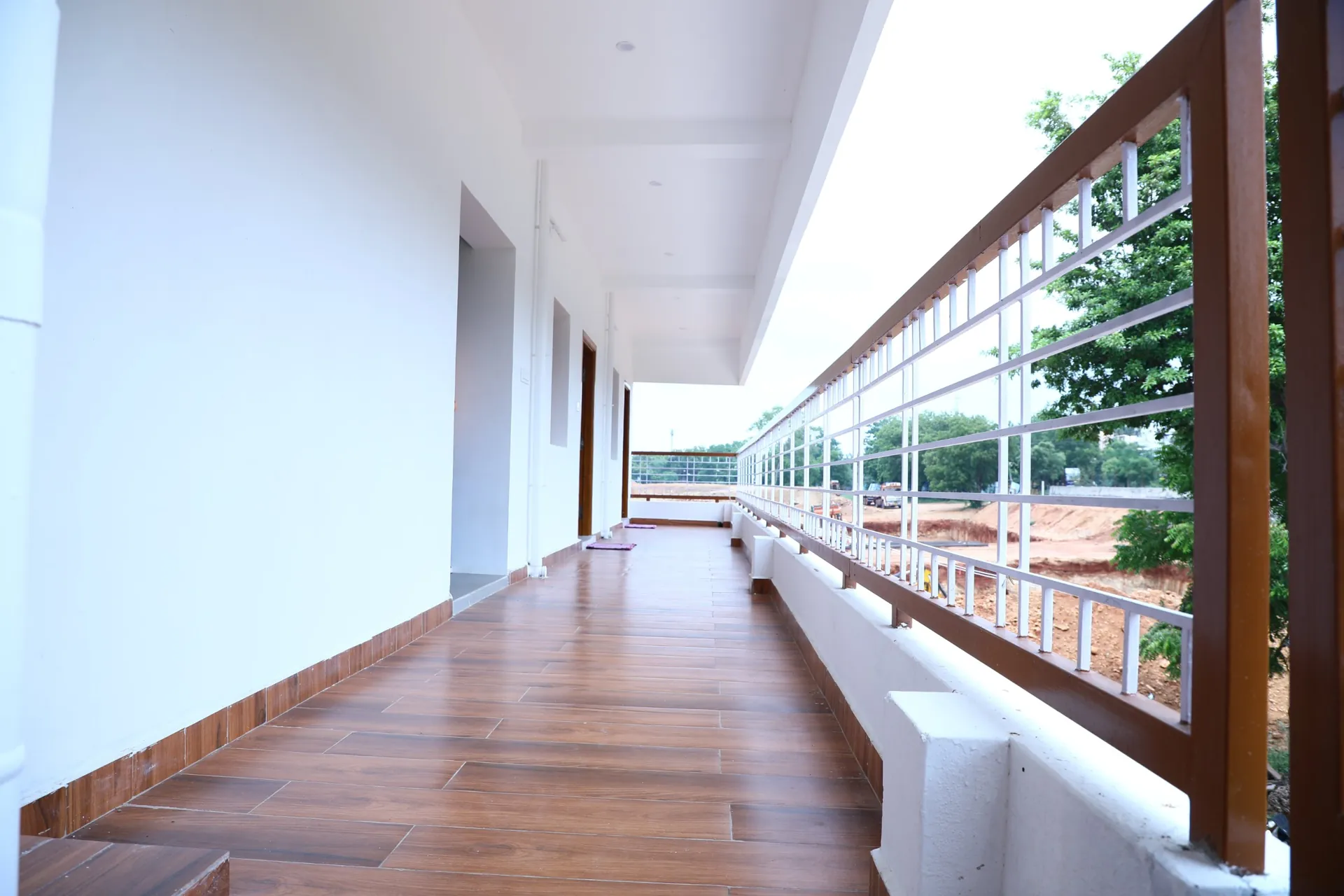 Wide Balcony Corridors